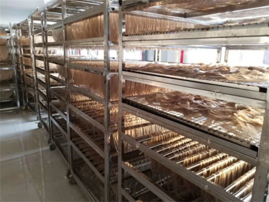 建立一家粉條加工廠并不難，關于粉絲機設備要提前了解這3點