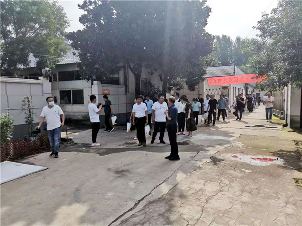 觀摩團參觀固德威車間