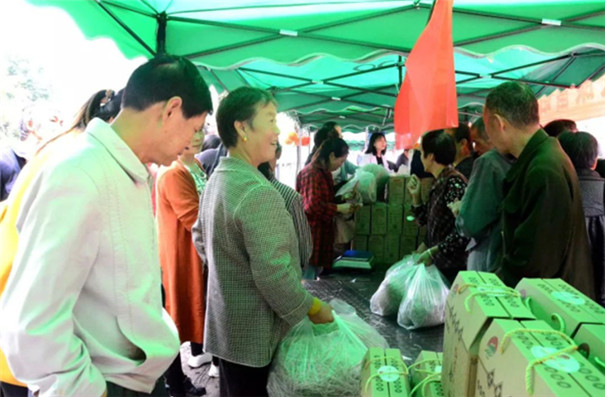 創業致富有新招,帶領鄉民開粉條廠!---記白河江榮食品的發展史 創業致富有新招,帶領鄉民開粉條廠!---記白河江榮食品的發展史