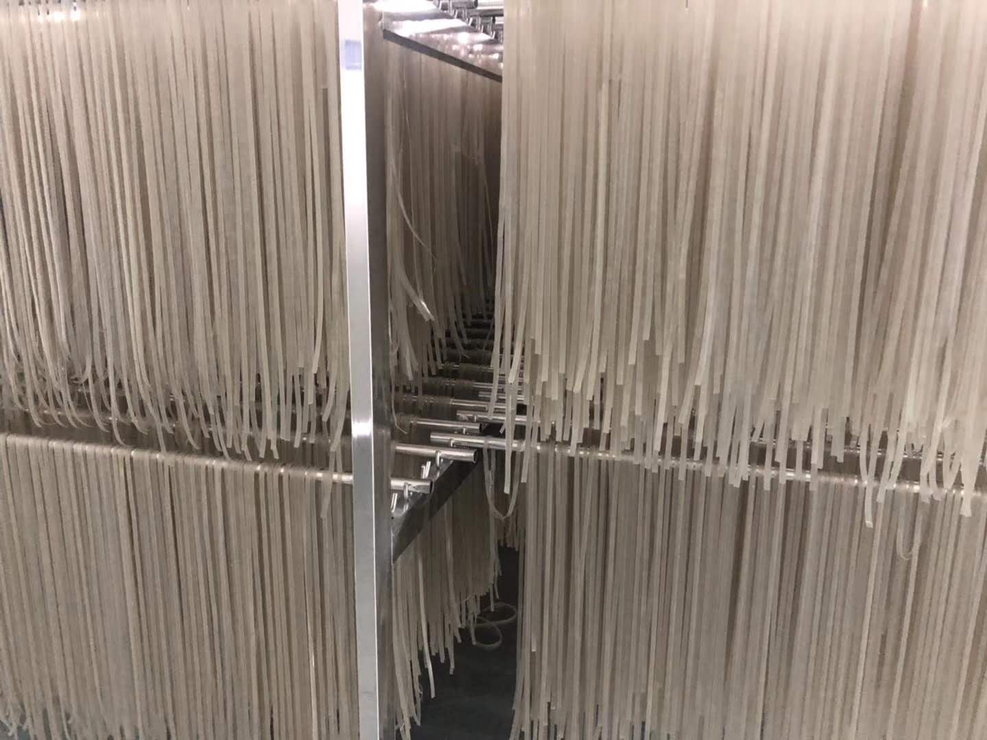 開一家粉條加工廠需要準備什么?粉條加工的流程和設備怎么選擇? 開一家粉條加工廠需要準備什么?粉條加工的流程和設備怎么選擇?