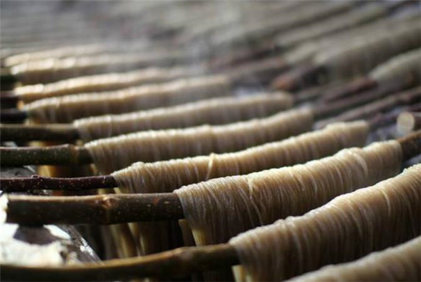 src=http___vil.yuansite.com_uploads_201810_153968963322fU8sy