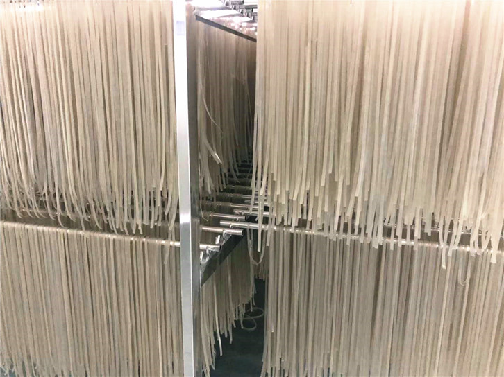 仿手工粉條機(jī)生產(chǎn)線的六大優(yōu)勢