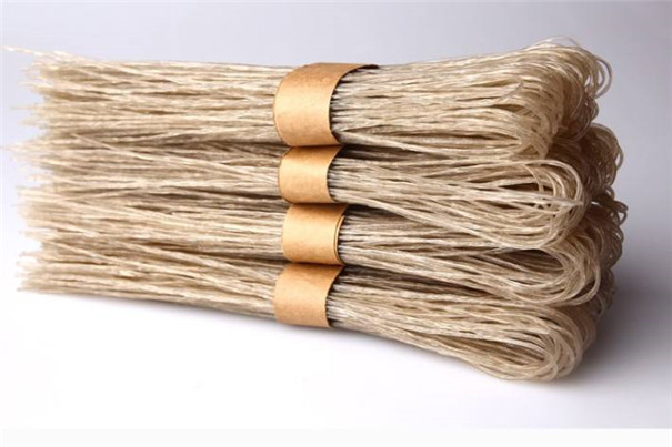 小成本紅薯粉條機(jī)加工不帶烘干,用這種干燥方法要注意哪些地方? 小成本紅薯粉條機(jī)加工不帶烘干,用這種干燥方法要注意哪些地方?